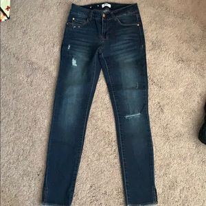 Kenzie distressed skinny jeans size 24